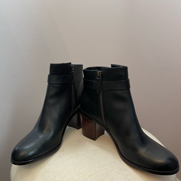 NEW Black Leather Ankle Booties - Picture 5 of 7